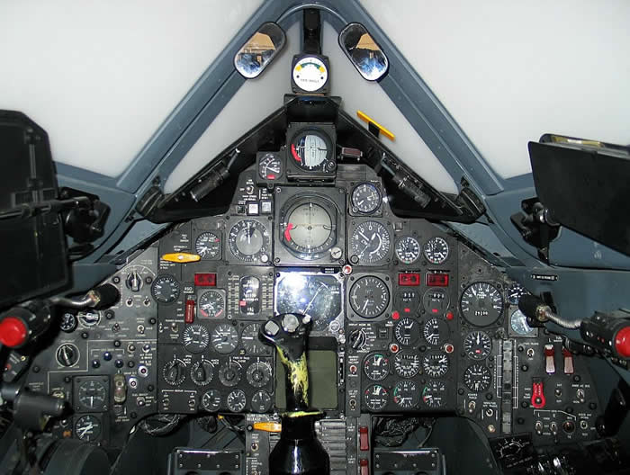 sr 71 cockpit