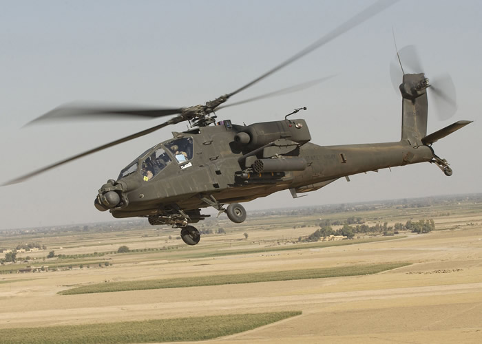 Boeing AH-64 Apache Longbow over Iraq