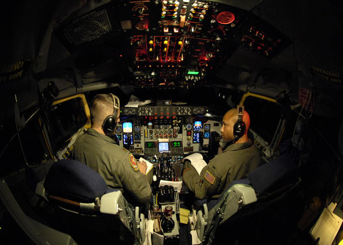 kc-135 cockpit photo