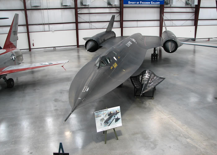 sr-71 in museum