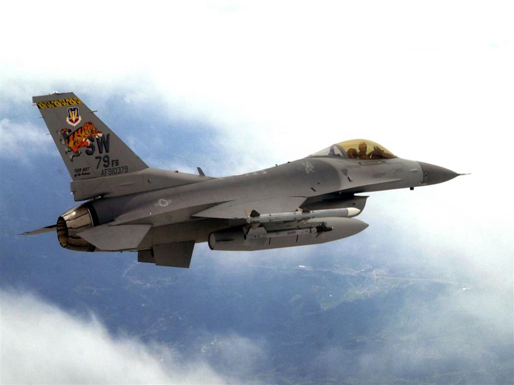 f-16 fighting falcon fighter jet