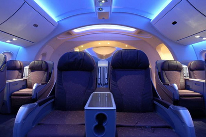 Boeing 787 Dreamliner Interior View