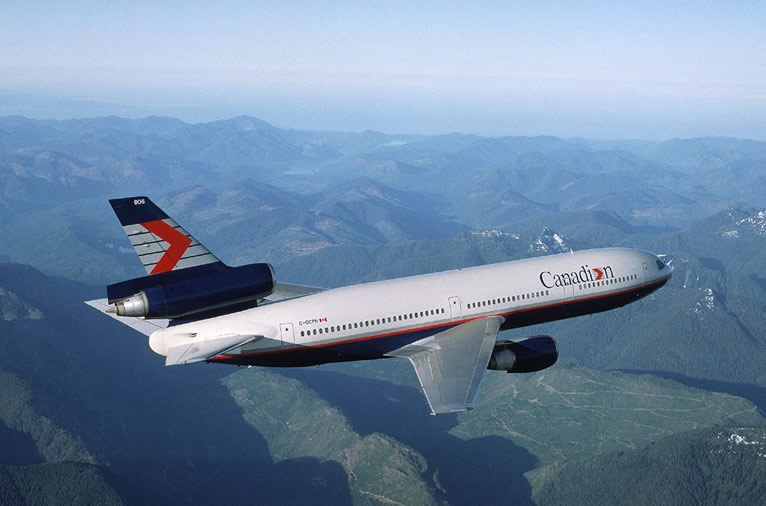 Canadian Airlines DC-10