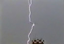 boeing 747 gets struck by lightning