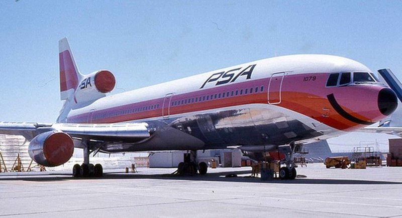 smiling psa airlines lockheed l-1011