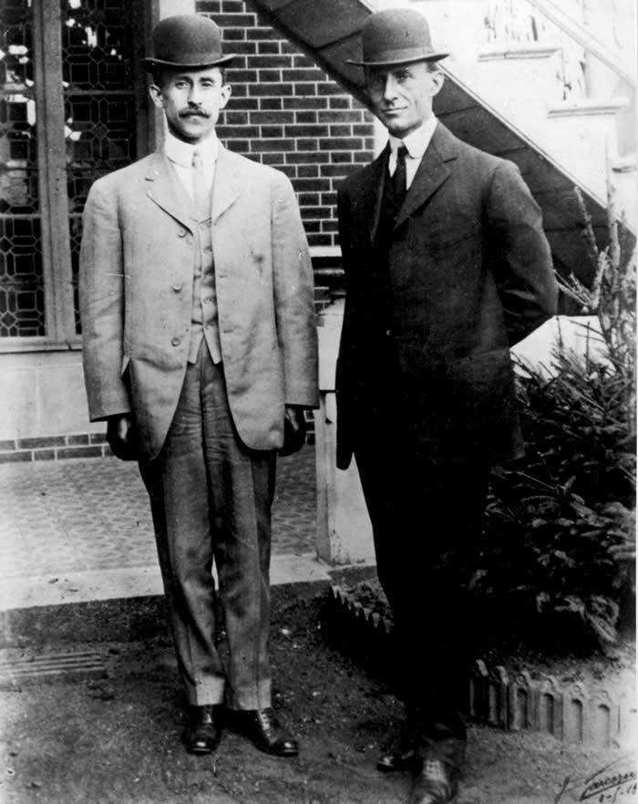 photo of the wright brothers